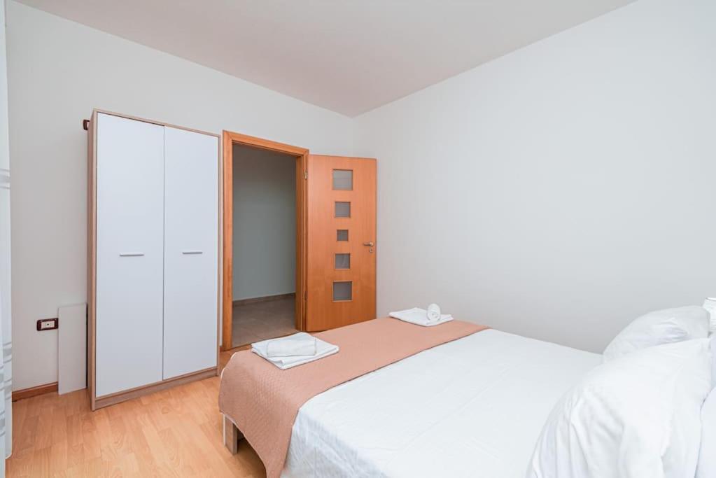 Grand View Apartment Durres Exterior photo